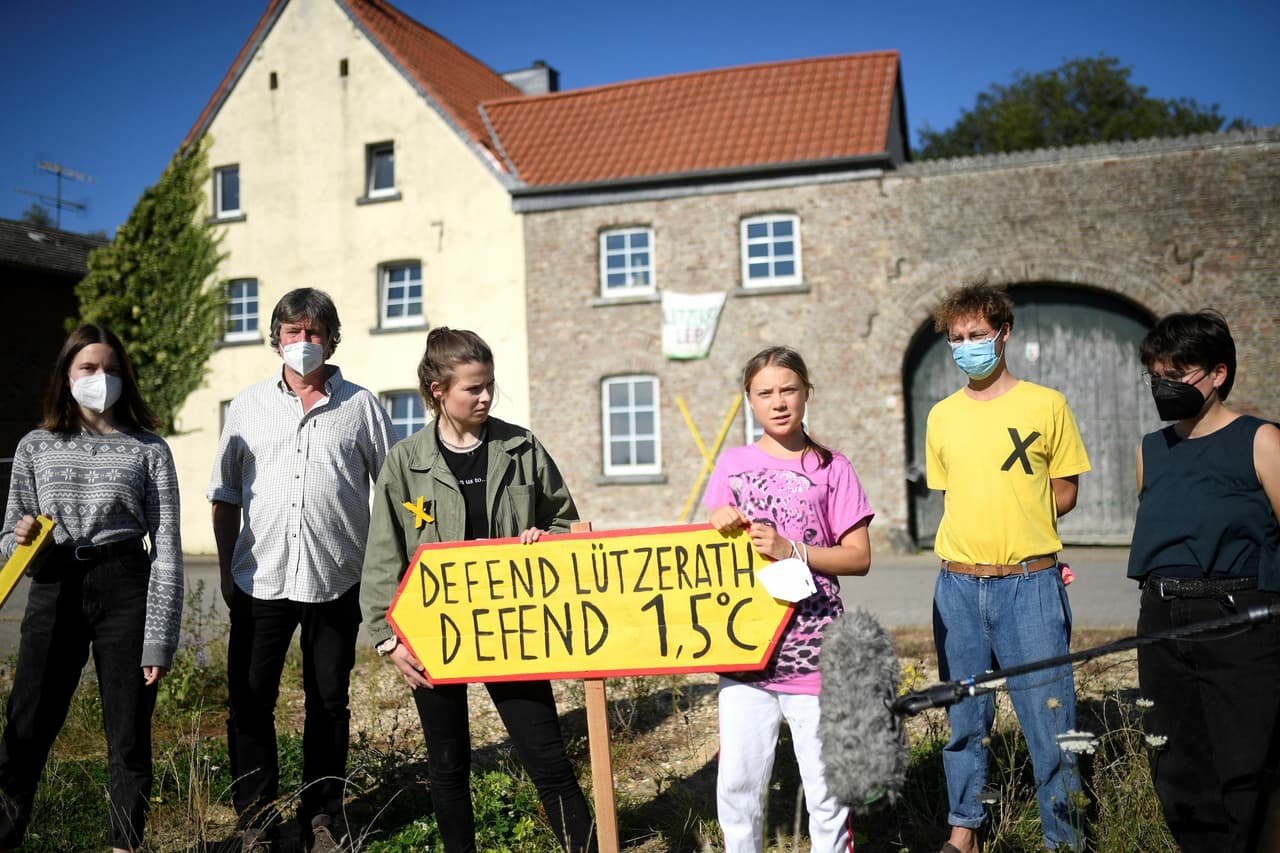 Greta Thunberg leads a protest in Lüzerath